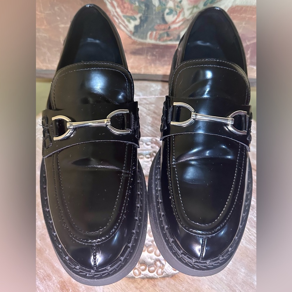 EUC ZARA Chunky Sole Loafer with Silver-Tone Hardware. Size 38/7.5 - Picture 6 of 15